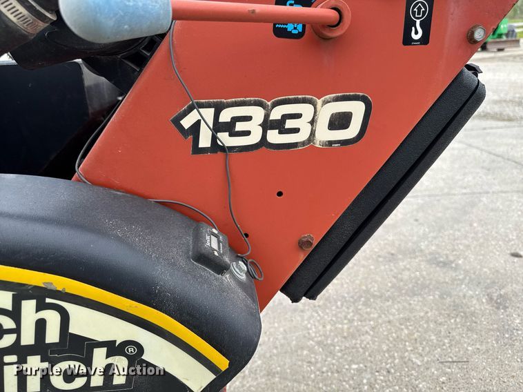 image for item DV2519 2007 Ditch Witch 1330 trencher