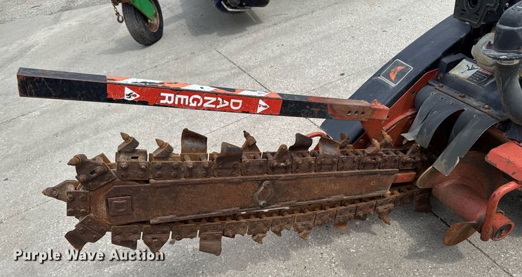 image for item DV2519 2007 Ditch Witch 1330 trencher