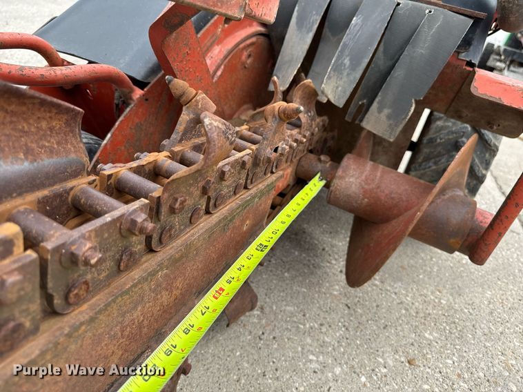 image for item DV2519 2007 Ditch Witch 1330 trencher