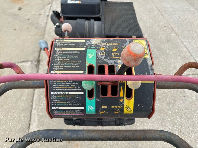 image for item DV2519 2007 Ditch Witch 1330 trencher