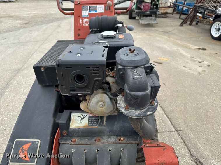image for item DV2519 2007 Ditch Witch 1330 trencher