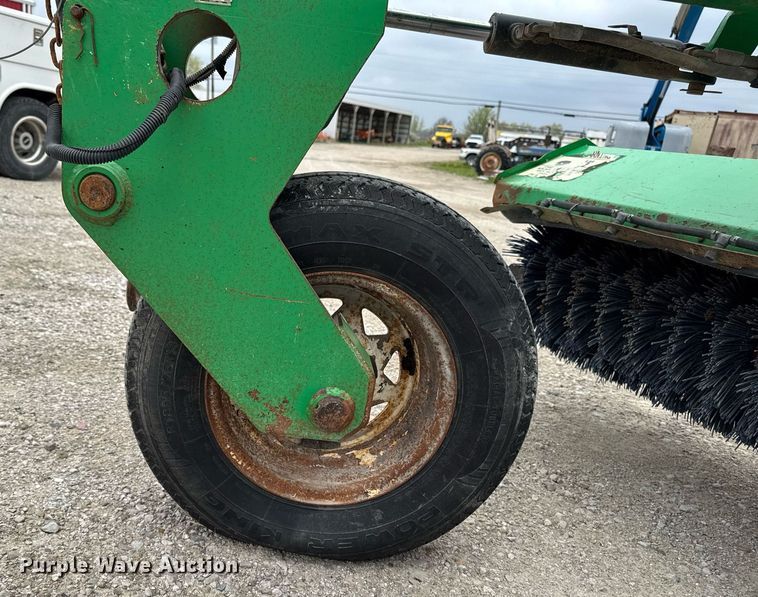 image for item DV2520 2016 Lay-Mor SM300 broom