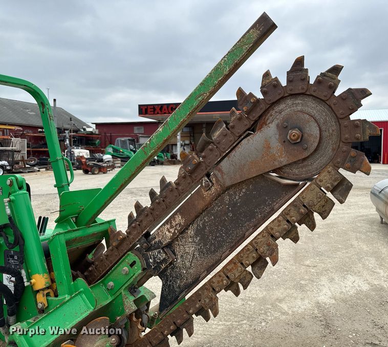 image for item DV2522 2014 Vermeer RTX450 trencher