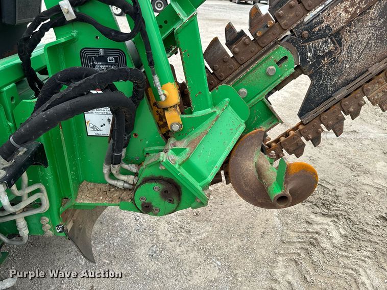 image for item DV2522 2014 Vermeer RTX450 trencher