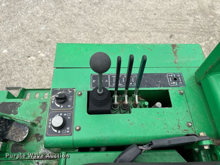 image for item DV2522 2014 Vermeer RTX450 trencher