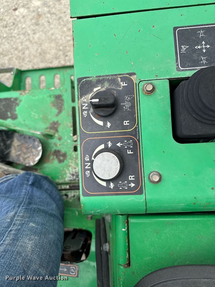 image for item DV2522 2014 Vermeer RTX450 trencher