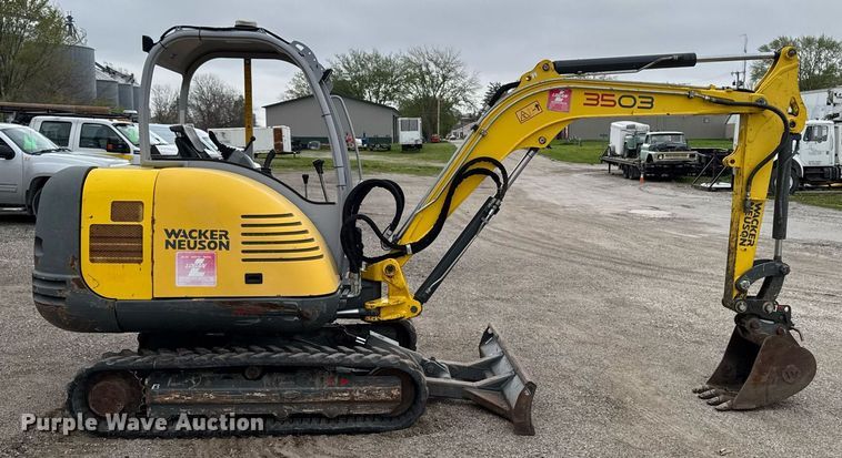 image for item DV2524 2015 Wacker Neuson 3503RD mini excavator