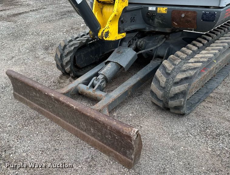 image for item DV2524 2015 Wacker Neuson 3503RD mini excavator