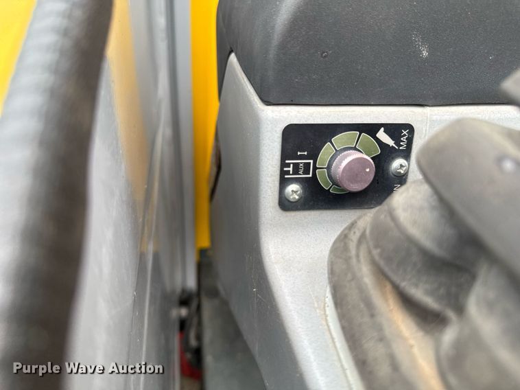 image for item DV2524 2015 Wacker Neuson 3503RD mini excavator