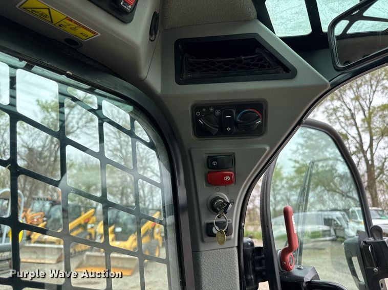 image for item DV2525 2020 Caterpillar 262D3 skid steer loader