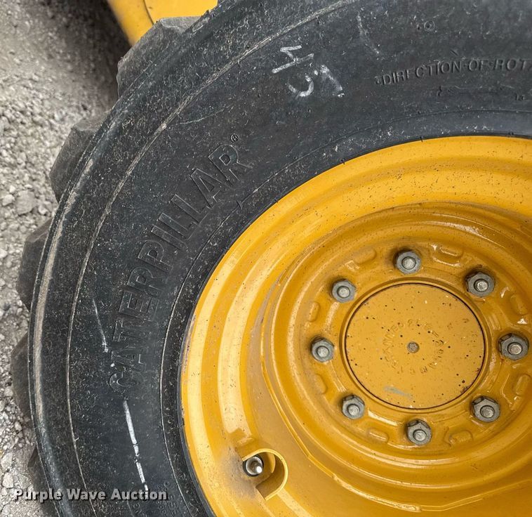 image for item DV2525 2020 Caterpillar 262D3 skid steer loader