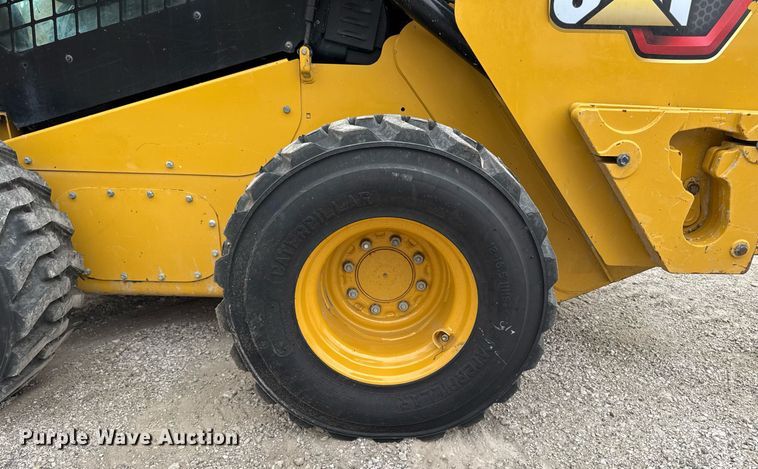 image for item DV2525 2020 Caterpillar 262D3 skid steer loader