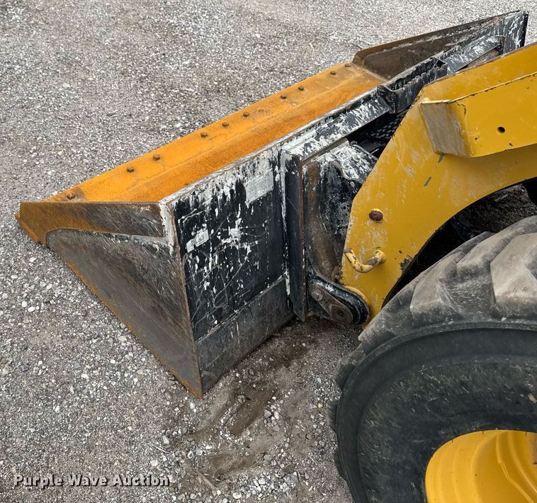 image for item DV2526 2020 Caterpillar 262D3 skid steer loader