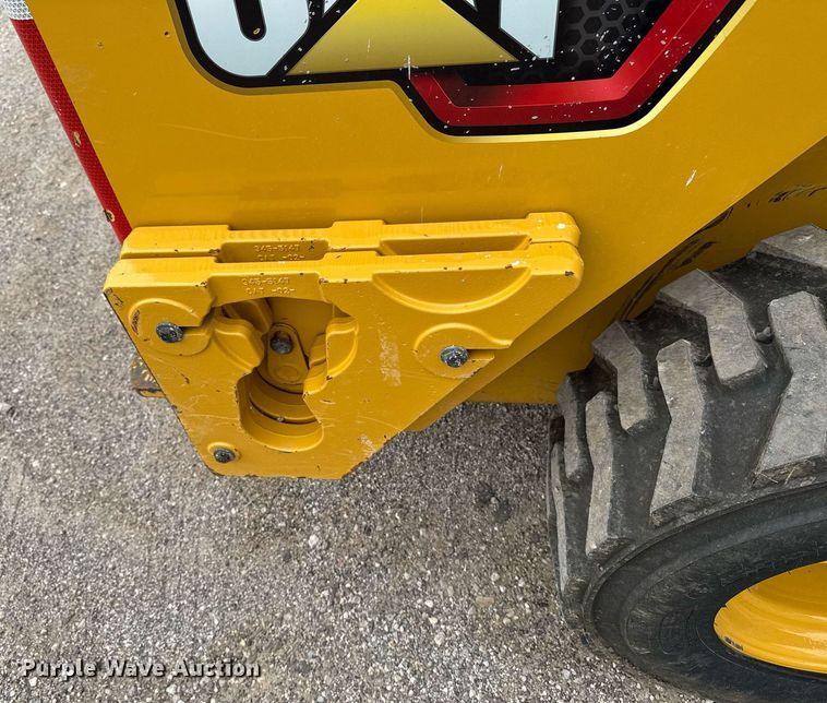 image for item DV2526 2020 Caterpillar 262D3 skid steer loader