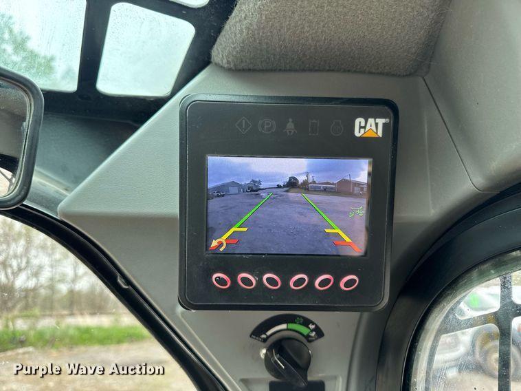 image for item DV2526 2020 Caterpillar 262D3 skid steer loader