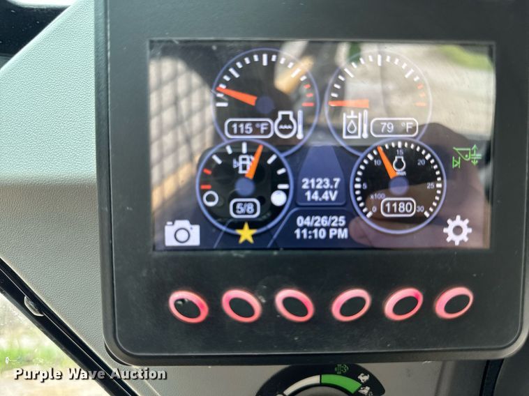 image for item DV2526 2020 Caterpillar 262D3 skid steer loader