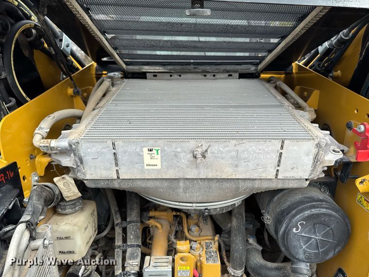 image for item DV2526 2020 Caterpillar 262D3 skid steer loader