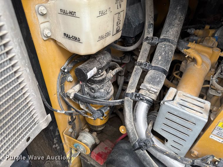 image for item DV2526 2020 Caterpillar 262D3 skid steer loader