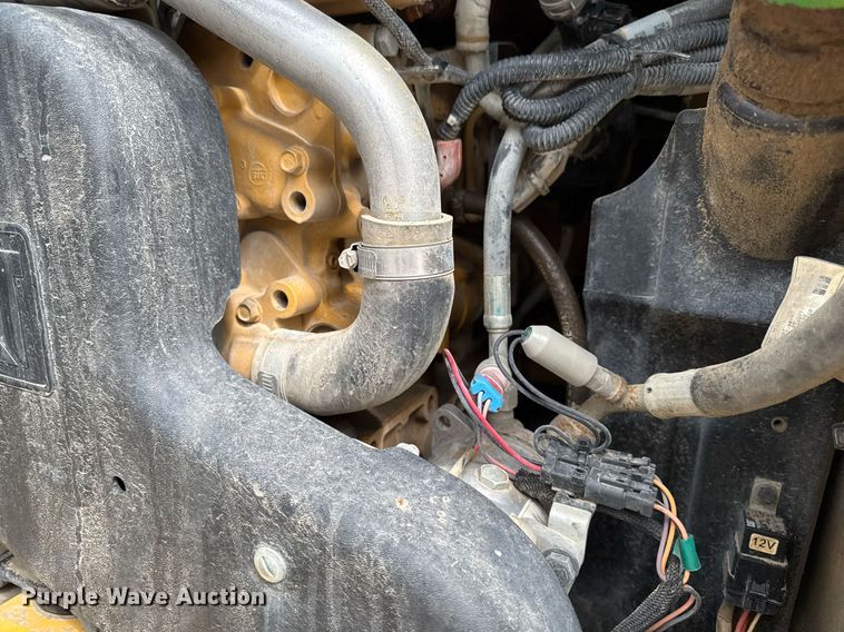 image for item DV2526 2020 Caterpillar 262D3 skid steer loader