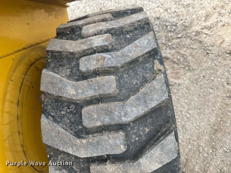 image for item DV2526 2020 Caterpillar 262D3 skid steer loader