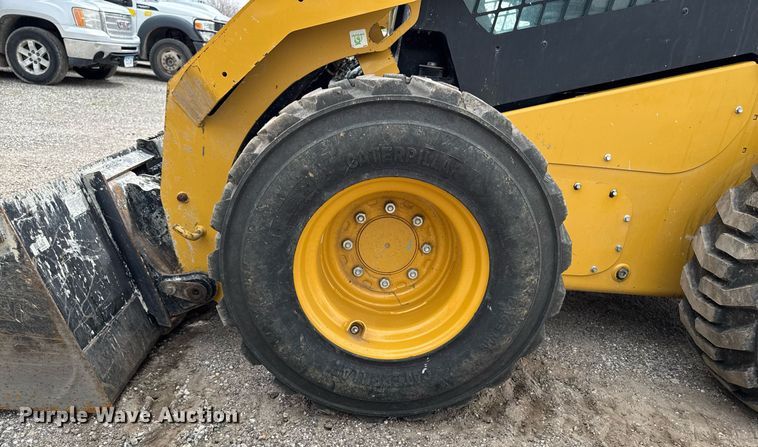 image for item DV2526 2020 Caterpillar 262D3 skid steer loader