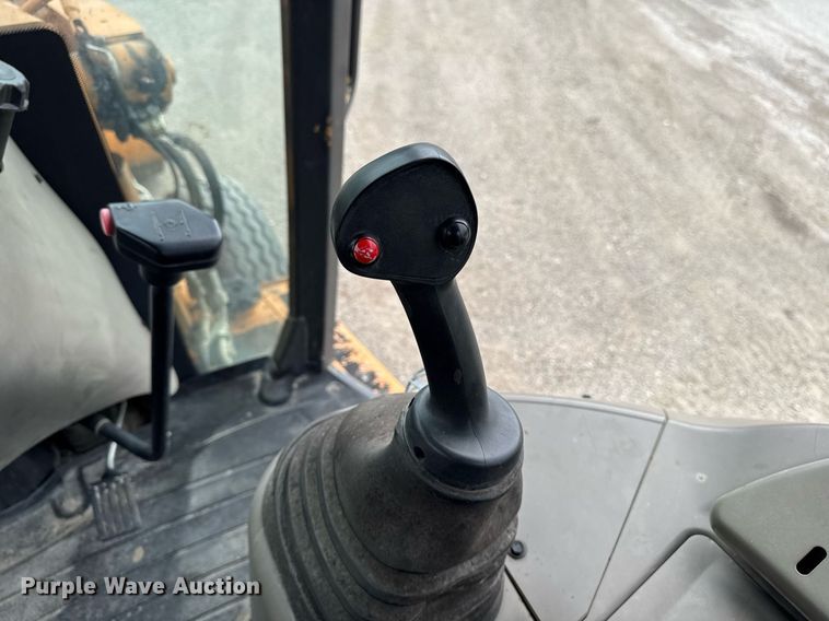 image for item DV2528 2011 Case 580N backhoe