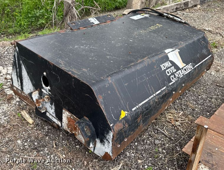 image for item DV2529 2007 skid steer sweeper