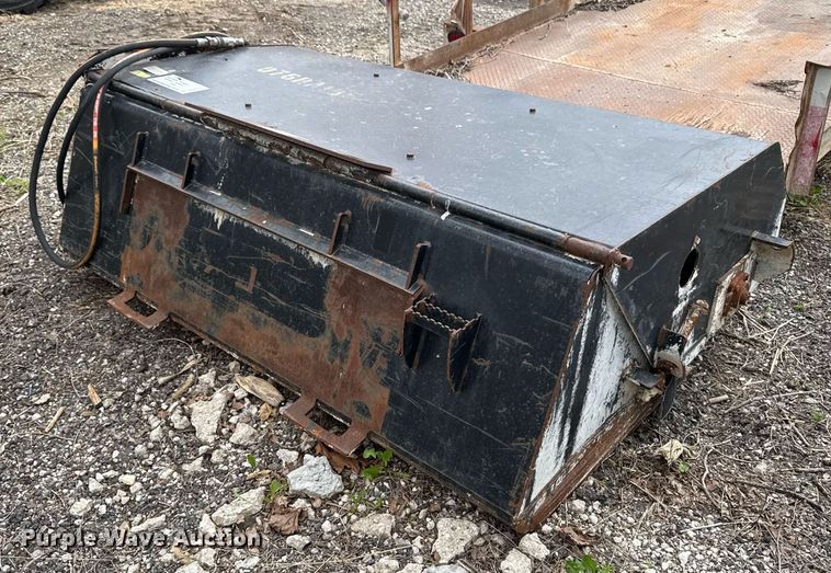 image for item DV2529 2007 skid steer sweeper