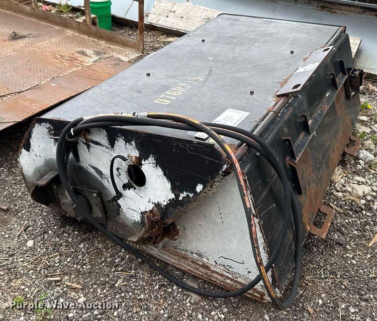 image for item DV2529 2007 skid steer sweeper