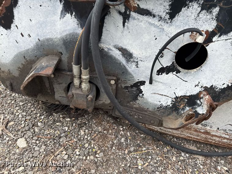 image for item DV2529 2007 skid steer sweeper