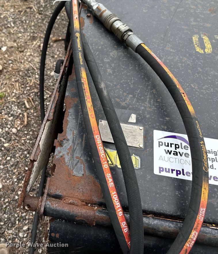 image for item DV2529 2007 skid steer sweeper