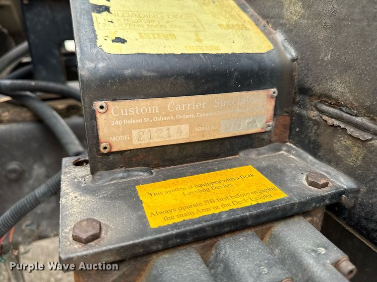 image for item DV2530 2005 Ford F650 flatbed truck