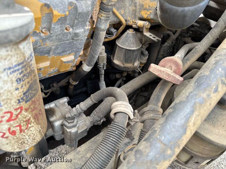 image for item DV2530 2005 Ford F650 flatbed truck