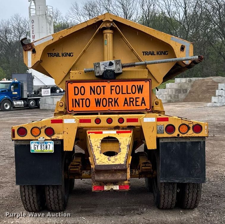 image for item DV2572 2008 Trail King TK60SSD-392 side dump trailer