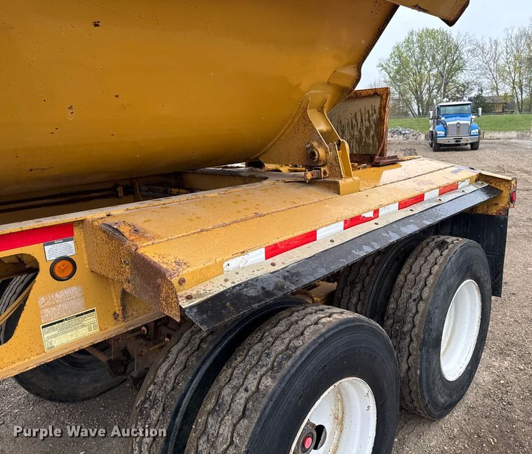 image for item DV2572 2008 Trail King TK60SSD-392 side dump trailer