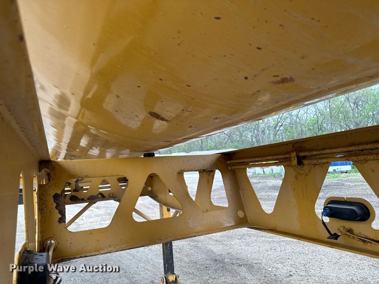 image for item DV2572 2008 Trail King TK60SSD-392 side dump trailer