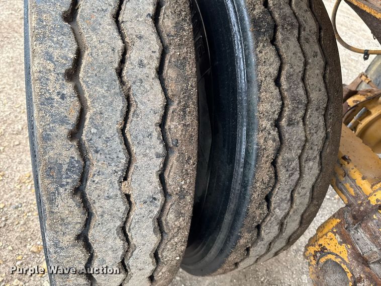 image for item DV2572 2008 Trail King TK60SSD-392 side dump trailer