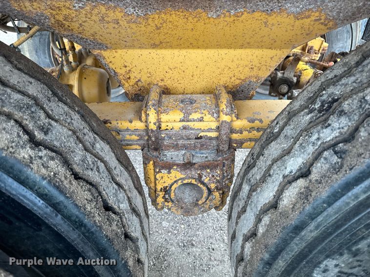 image for item DV2572 2008 Trail King TK60SSD-392 side dump trailer