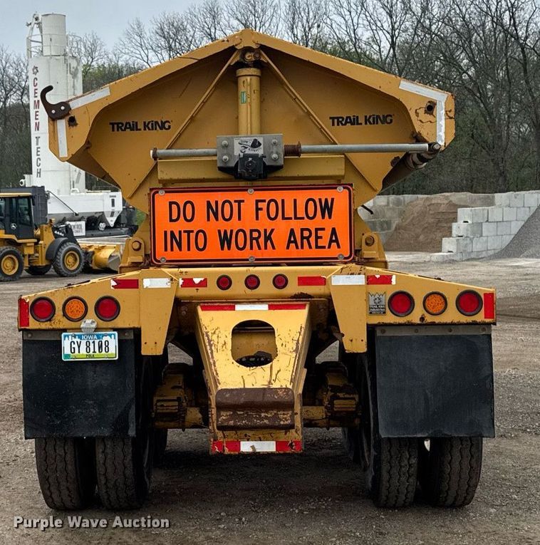 image for item DV2573 2007 Trail King TK60SSD-392 side dump trailer