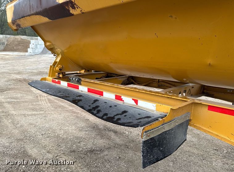 image for item DV2573 2007 Trail King TK60SSD-392 side dump trailer