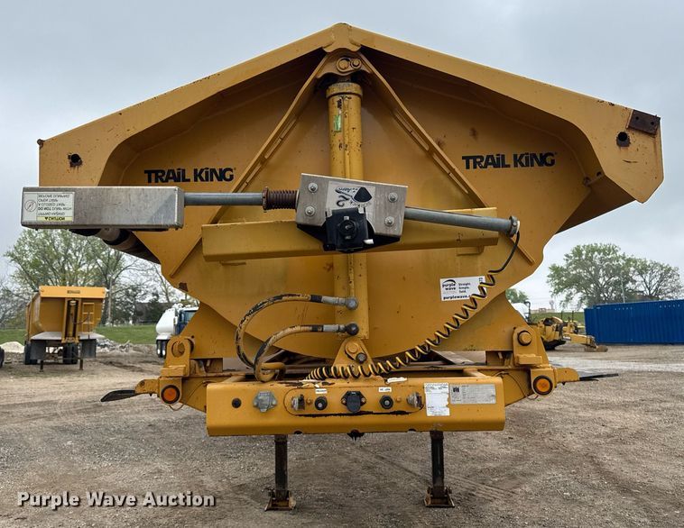 image for item DV2573 2007 Trail King TK60SSD-392 side dump trailer