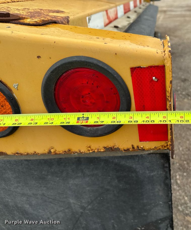 image for item DV2573 2007 Trail King TK60SSD-392 side dump trailer