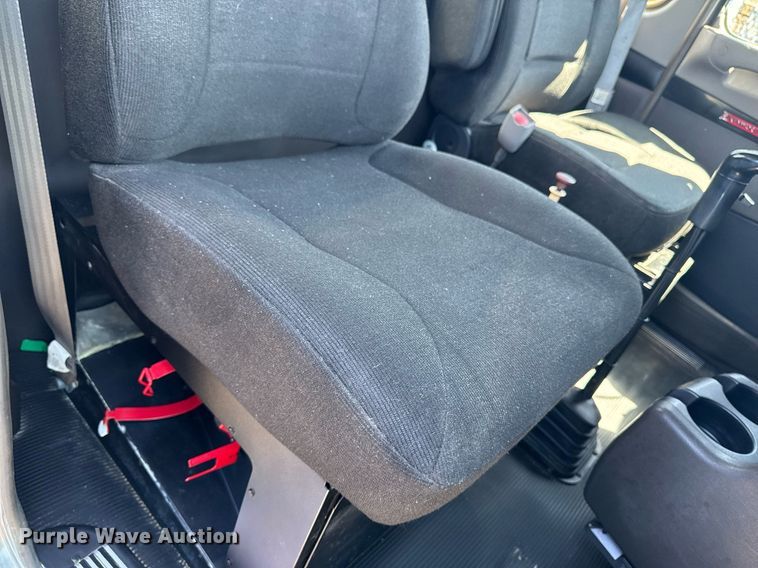 image for item DV2574 2014 Kenworth T800 semi truck