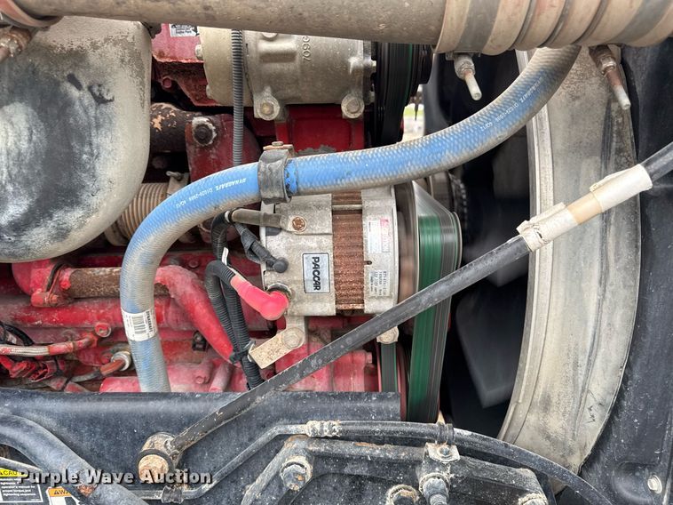 image for item DV2574 2014 Kenworth T800 semi truck