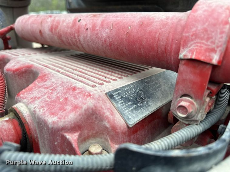 image for item DV2574 2014 Kenworth T800 semi truck