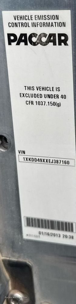 image for item DV2574 2014 Kenworth T800 semi truck