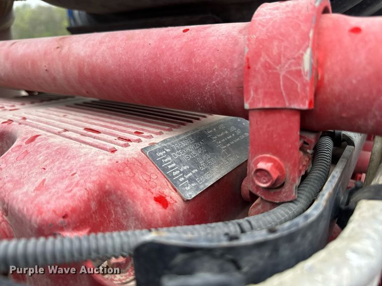 image for item DV2575 2014 Kenworth T800 semi truck