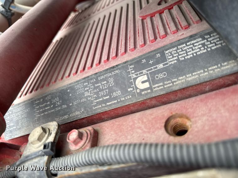 image for item DV2575 2014 Kenworth T800 semi truck