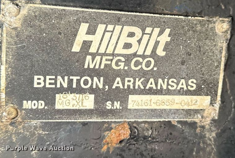 image for item DV2576 2013 Kenworth T800 dump truck