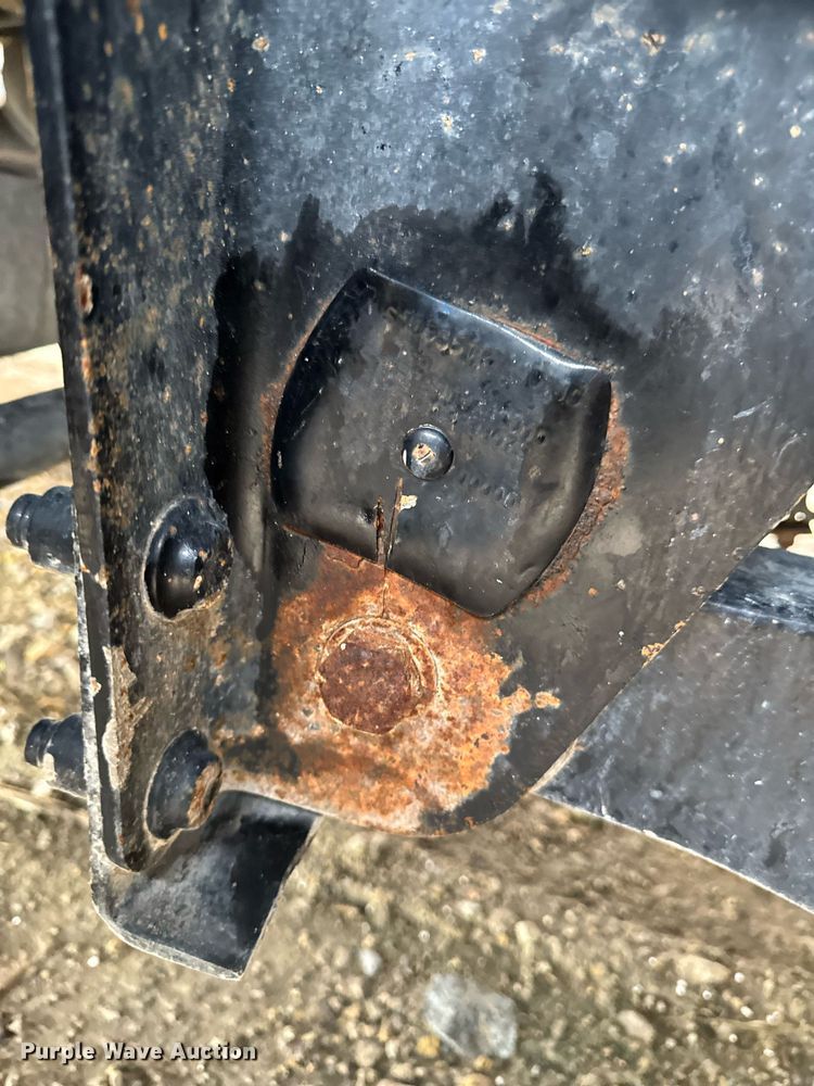 image for item DV2576 2013 Kenworth T800 dump truck